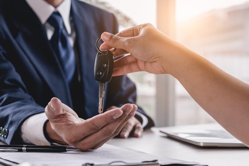 Pourquoi consulter un agent d'assurance peut vous faire &eacute;conomiser du temps et de l'argent